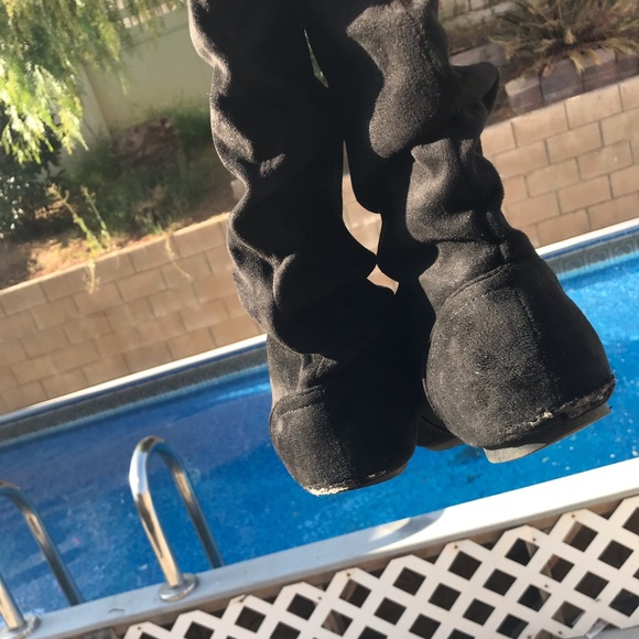 Black high boots - Picture 6 of 7